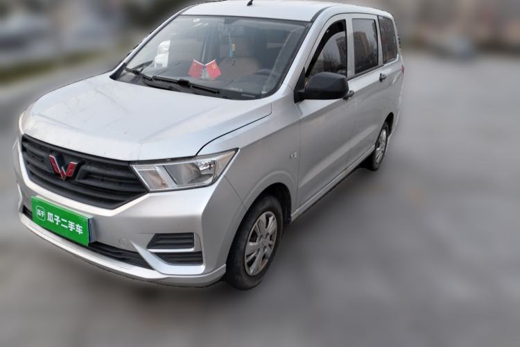 Used Wuling Hongguang 2019 1.5L S Basic Version China VI Standard LAR