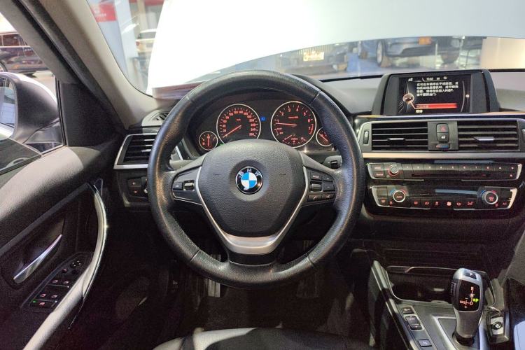 Used BMW 3 Series 2017 320Li Fashion Model