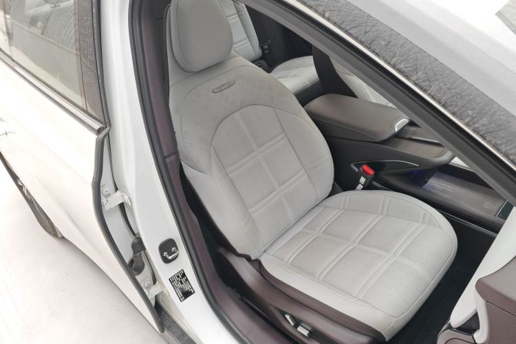 Used Hongqi EH7 2024 690 Pro
