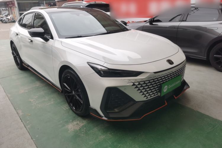 Used CHANGAN UNI-V 2023 2.0T Leading-Speed Edition