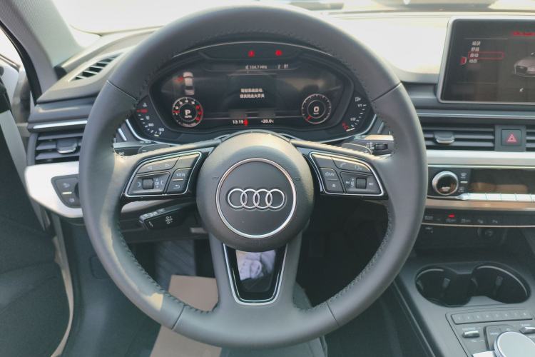Used Audi A4L 2019 40 TFSI Fashion Edition China VI Emission Standard