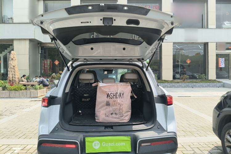 Used BYD Yuan UP 2025 Intelligent Driving Version 401 KM Dynamic Edition Trunk