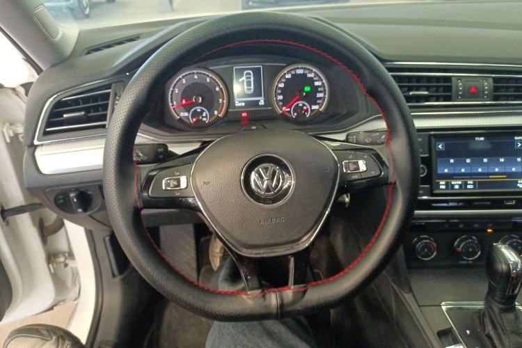 Used Volkswagen Lamando 2019 230TSI DSG Fashion Edition China V Standard