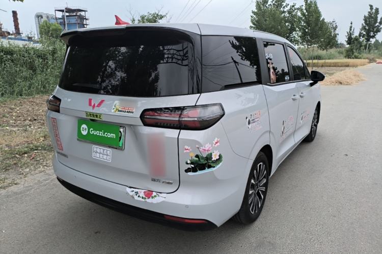 Used Wuling Starlight 730 2025 Model Pure Electric 500km Luxury Edition
