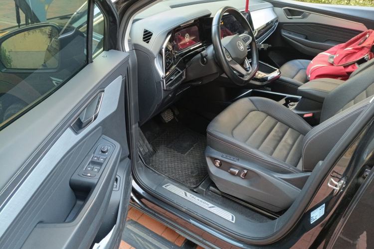 Used Volkswagen Talagon 2022 380TSI Four-Wheel Drive Luxury "Jiajing" Edition Pro 6 Seats Driver Seat