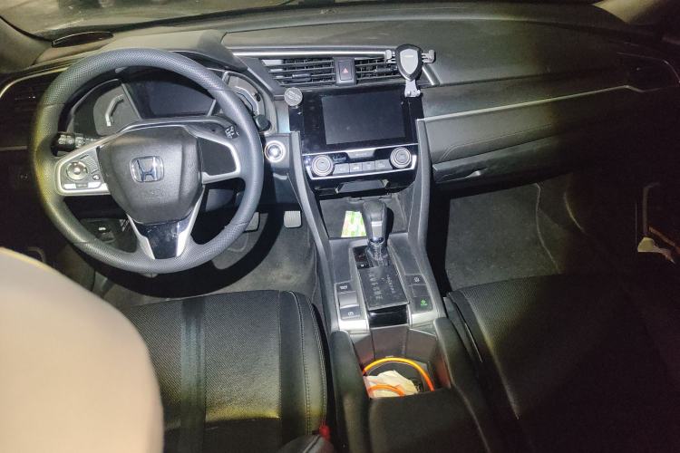 Used Honda Civic 2016 220TURBO CVT Luxury Edition
