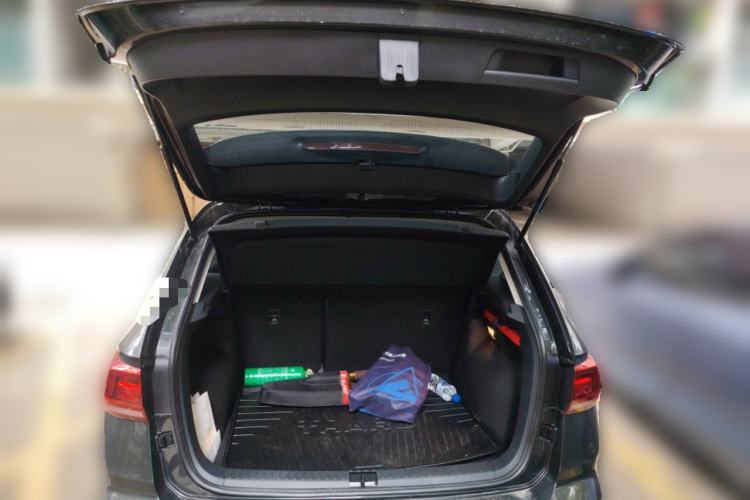 Used Volkswagen Tharu 2021 330TSI All-Wheel Drive Luxury PLUS Version Trunk