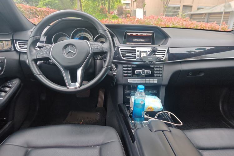 Used Mercedes-Benz E-Class 2014 E 260 L Sport Edition Center Console