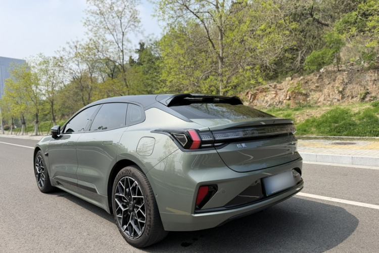 Used Zeekr 001 2024 WE Edition 95 kWh All-Wheel Drive Exterior 2