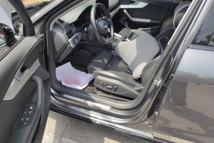 Used Audi A4L 2022 40 TFSI Luxury Dynamic Model Driver Seat