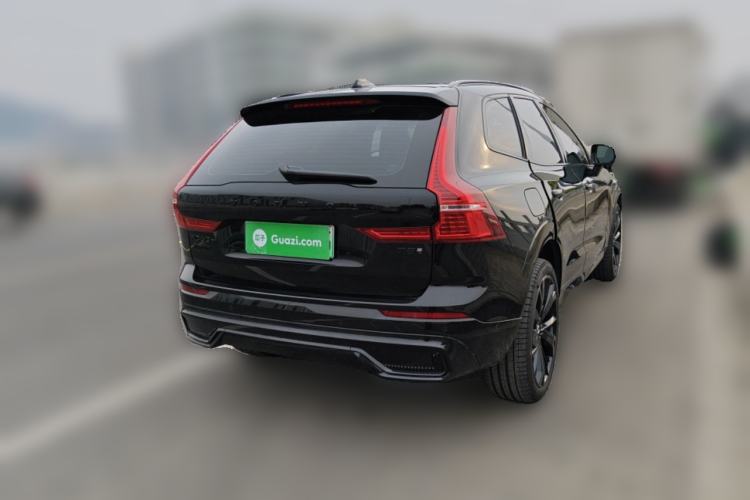 Used Volvo XC60 New Energy 2025 Plug-in Hybrid Long-Range All-Wheel Drive Zhiyuan Extreme Night Black Edition Rear Right 45 Deg