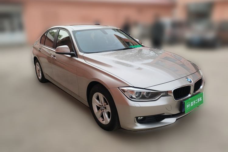 Used BMW 3 Series 2013 320i Sport Edition Front Right 45 Deg