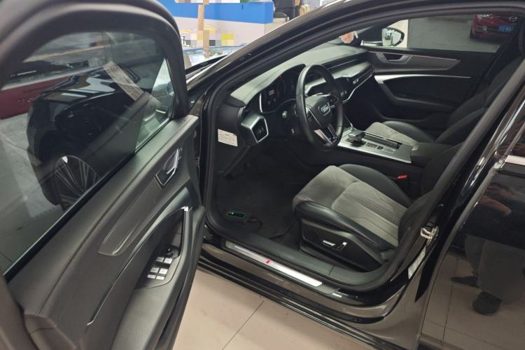 Used Audi A6L 2024 40 TFSI Luxury Dynamic Edition
