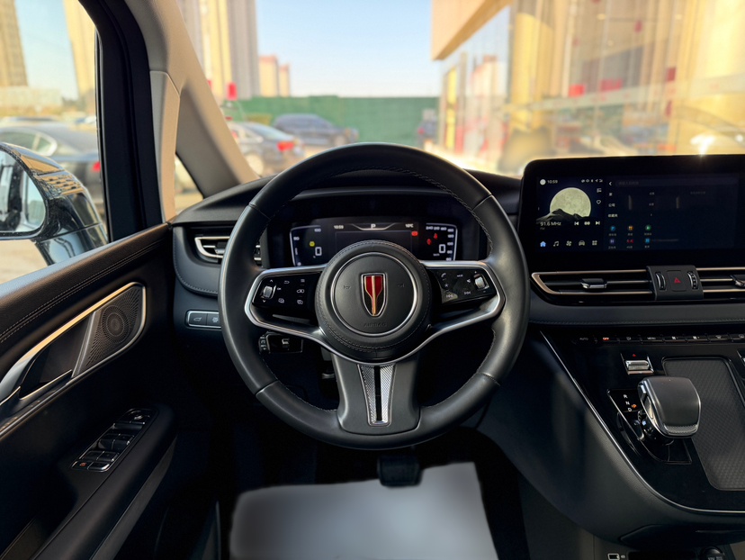 Hongqi HQ9 PHEV 2024 2.0T Four-Wheel Drive Business Edition — снимка 10