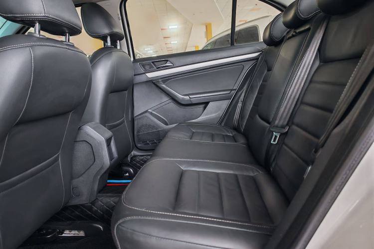 Used Volkswagen Lavida 2017 1.6L Automatic Comfort Edition