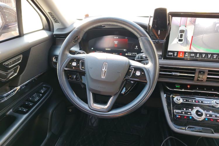 Used Lincoln Corsair 2022 2.0T Two-Wheel Drive Deluxe Edition Steering Wheel