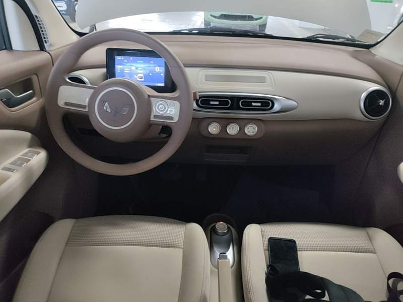 Used Wuling Hongguang MINIEV 2025 Four-Door Version Advanced Edition — 9