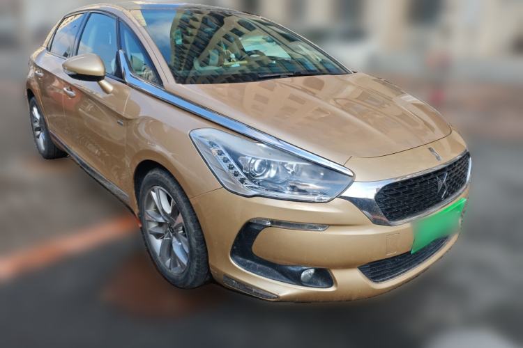 Used DS 5 2015 1.6T Luxury Edition THP160 Front Right 45 Deg
