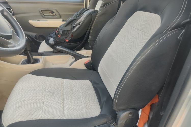 Used CHANGAN KUAYUE Wang X3 2021 1.6L Standard Single-Row Dual Rear Wheels 3300mm Cargo Bed DAM16KR Left Rear Seat