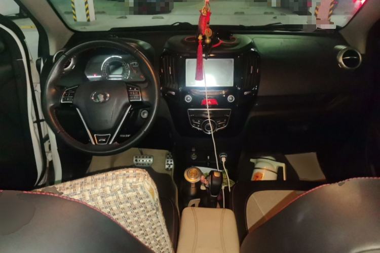 Used Great Wall M4 2015 1.5L AMT Luxury Model Center Console