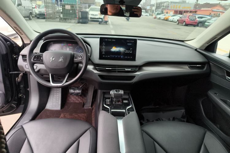 Used Hongqi E-QM5 2022 431 km Charge & Enjoy Edition Interior 2
