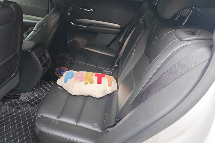 Used Cadillac XT4 2018 28T Two-Wheel Drive Leading Version
