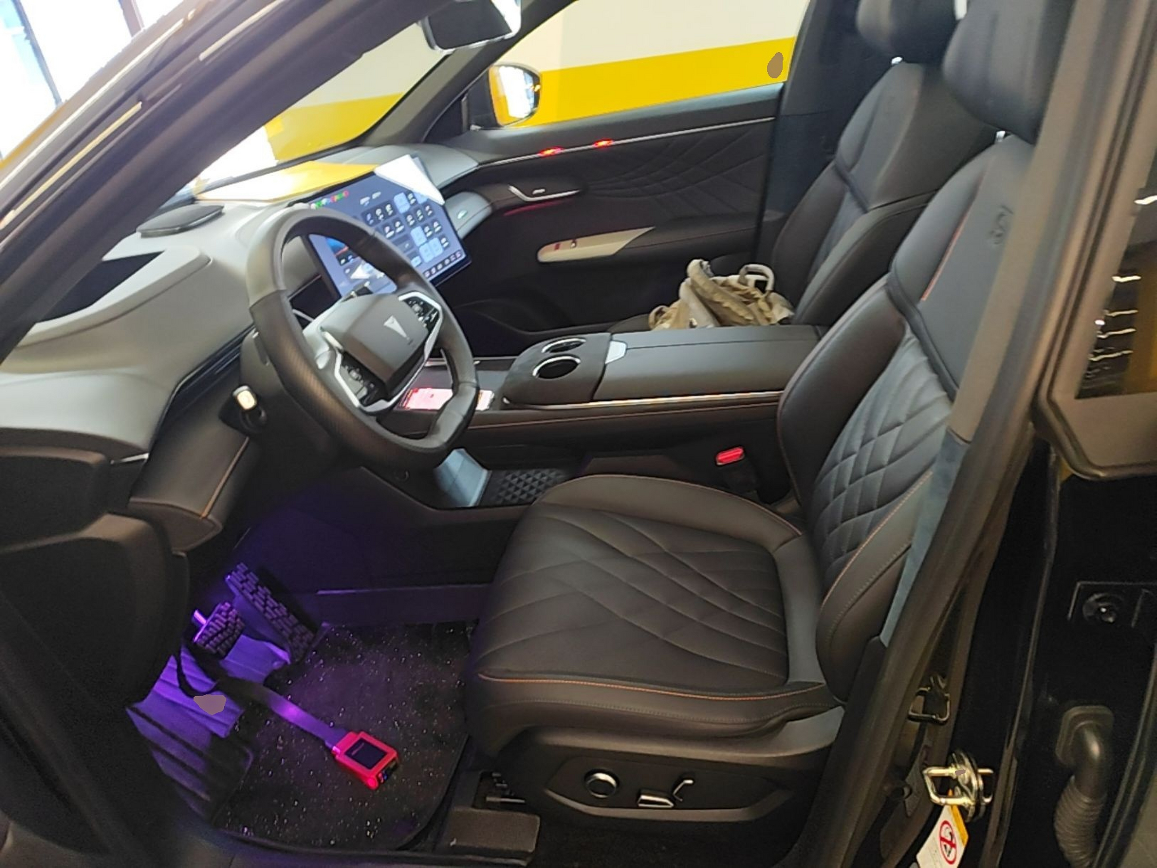 Interior delantero