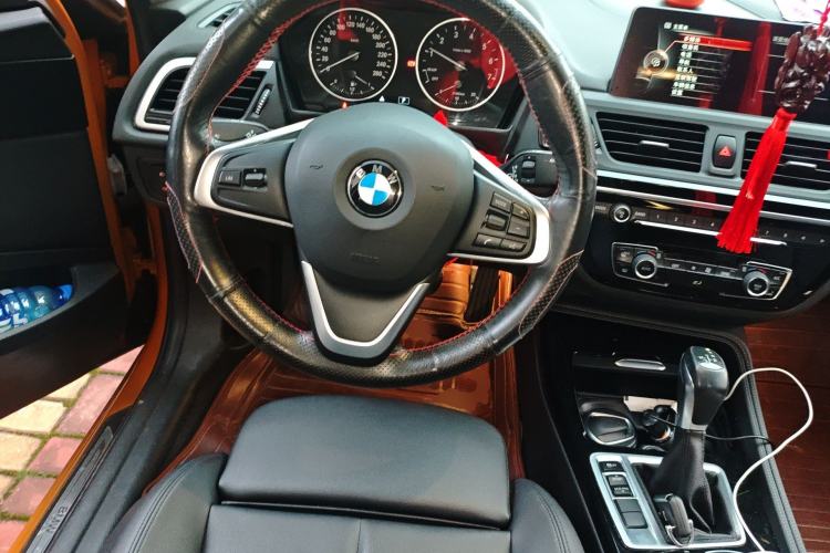 Used BMW 1 Series 2017 118i Design Package Model Steering Wheel