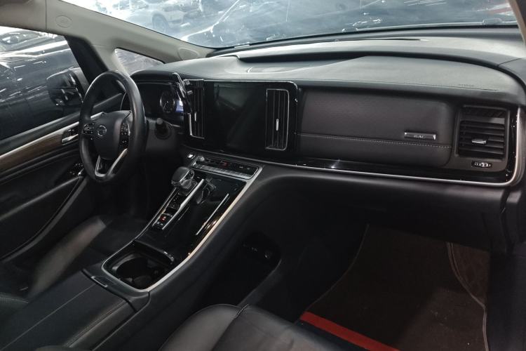 Used GAC Trumpchi M8 2023 Lingxiu Series 390T Deluxe Edition Center Console