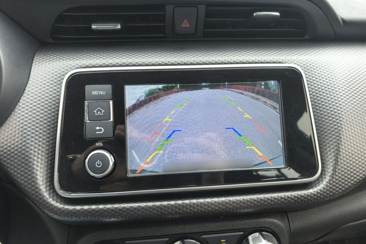 Used Nissan Kicks 2020 1.5L XL CVT Cool Enjoyment Edition Interior 7