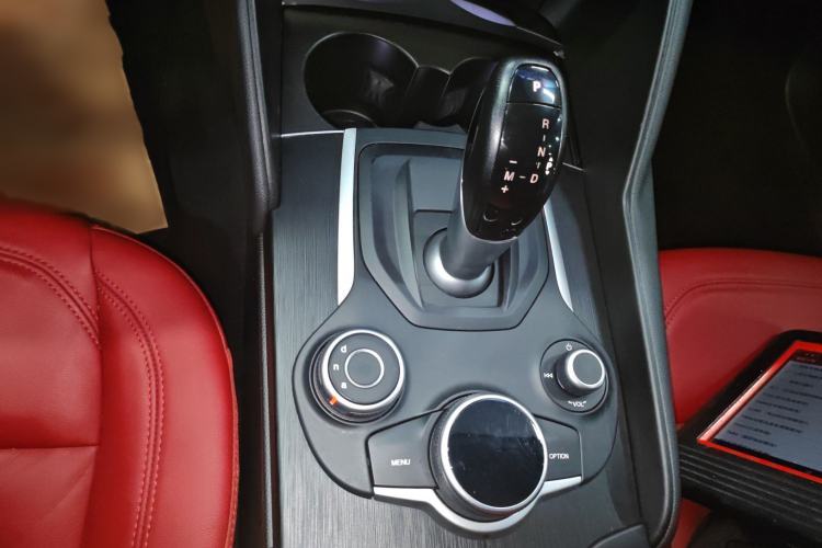 Used Alfa Romeo Giulia 2017 2.0T 280HP Luxury Edition