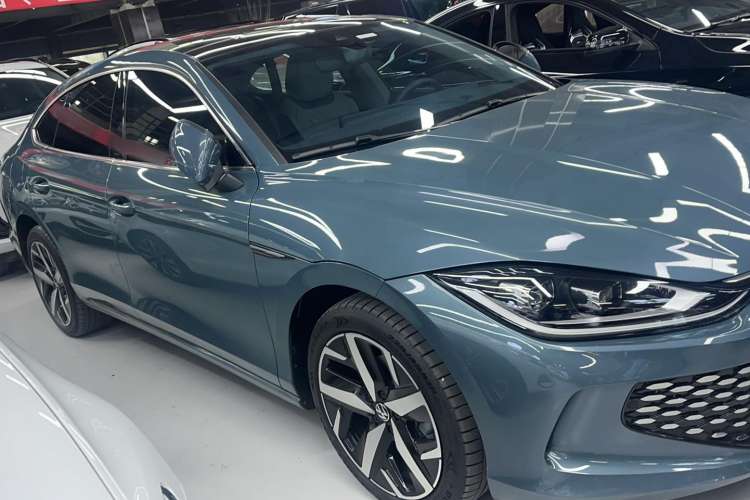 Used Volkswagen Lamando 2024 Lavida L 280TSI DSG Cool & Spicy Edition