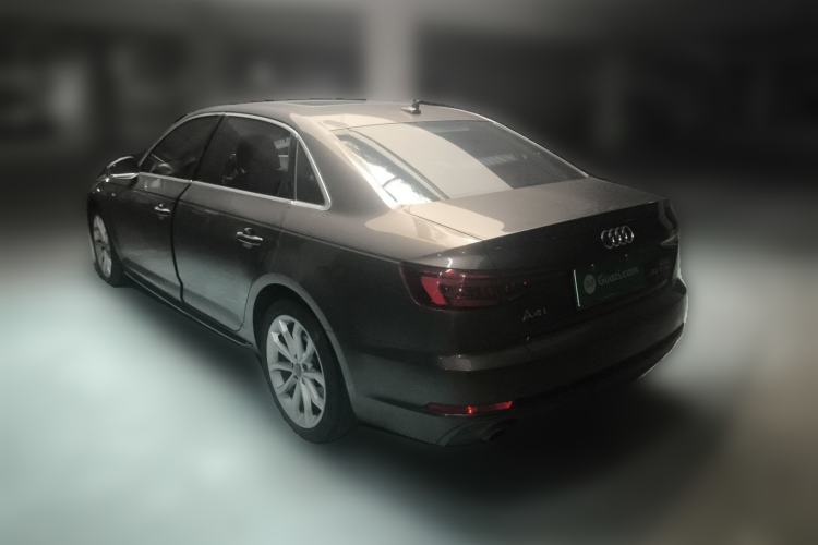 Used Audi A4L 2018 30th Anniversary Edition 40 TFSI Fashion Model
