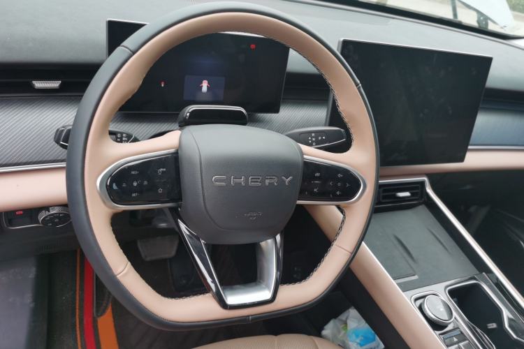 Used Chery Tiggo 8 L 2024 2.0T Two-Wheel Drive Prestige Version 5 Seats
