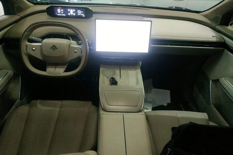 Used Hyptec HT 2023 670 Rear-Drive Ultra-High-Voltage NDA Version Center Console