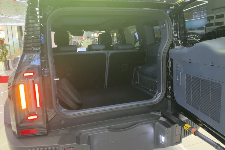 Used JETOUR Shanhai Traveler C-DM 2024 C-DM 208KM Mountain & Wilderness Edition