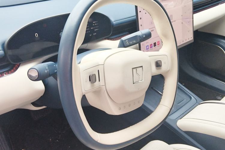 Used Zeekr 007 2024 Rear-Drive Enhanced Version 75 kWh
