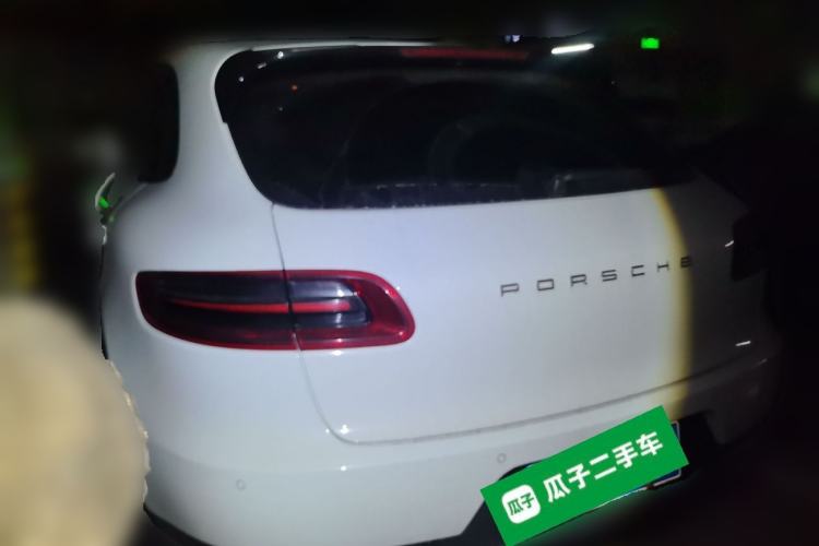 Used Porsche Macan 2017 Macan 2.0T Rear Left 45 Deg