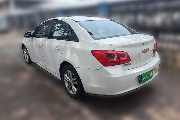Used Chevrolet Cruze 2015 1.5L Classic SE MT Rear Left 45 Deg