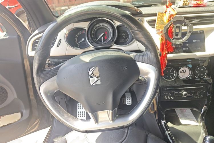 Used DS 3 2012 1.6L Supreme Edition