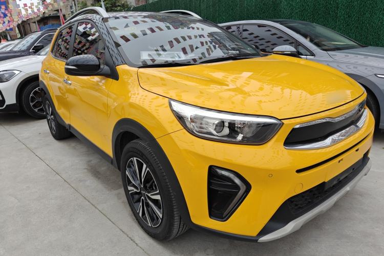 Used Kia kx1 Stonic 2021 1.4L CVT Sunroof Model
