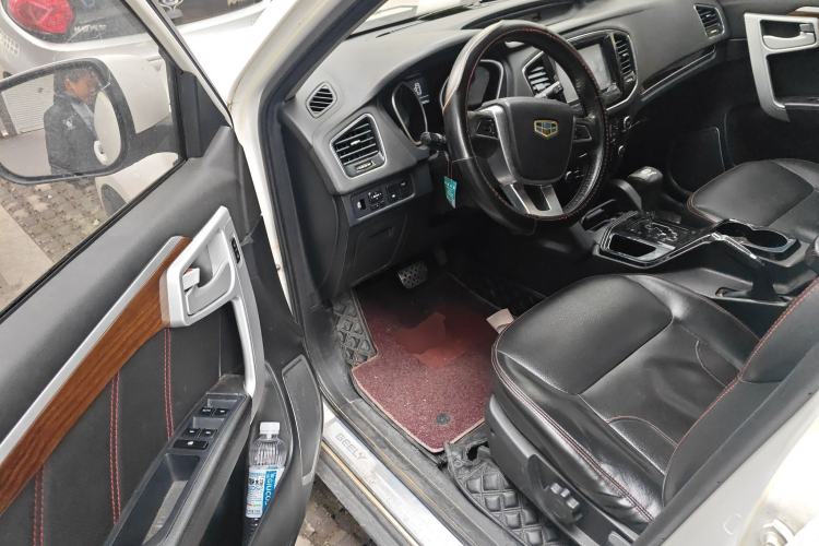 Used Geely Auto GX7 2015 Sports Edition 2.0L Automatic Luxury Upgrade Version China V Standard