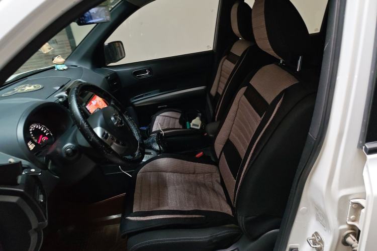 Used Dongfeng Fengdu MX6 2015 2.0L CVT Two-Wheel Drive Excellence Edition Left Front Seat