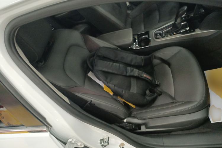 Used Chevrolet Malibu 2018 530T Automatic Luxury Edition Right Front Seat