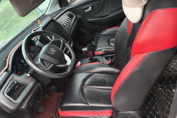 Used Luxgen U5 SUV 2017 1.6L Manual Jazz Edition Left Front Seat