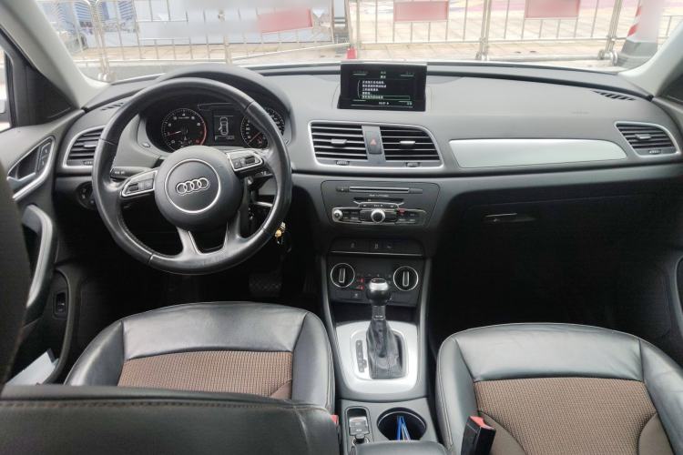 Used Audi Q3 2016 35 TFSI Fashion Model
