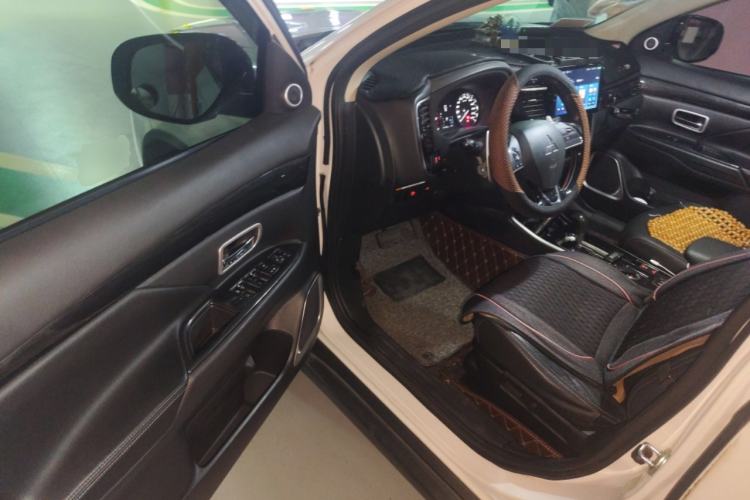 Used Mitsubishi Outlander 2018 2.4L 4x4 Luxury Edition 7-Seater