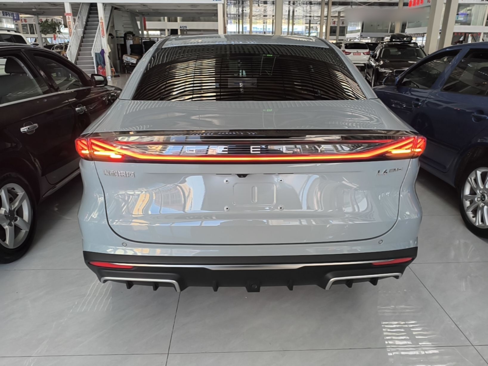 Geely Galaxy L6 2025 EM-i 140km Explorer+ Edition — снимка 5