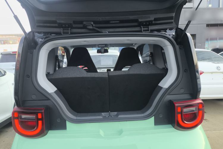 Used Chery QQ Ice Cream 2022 170km Sundae Phosphate Lithium-Ion