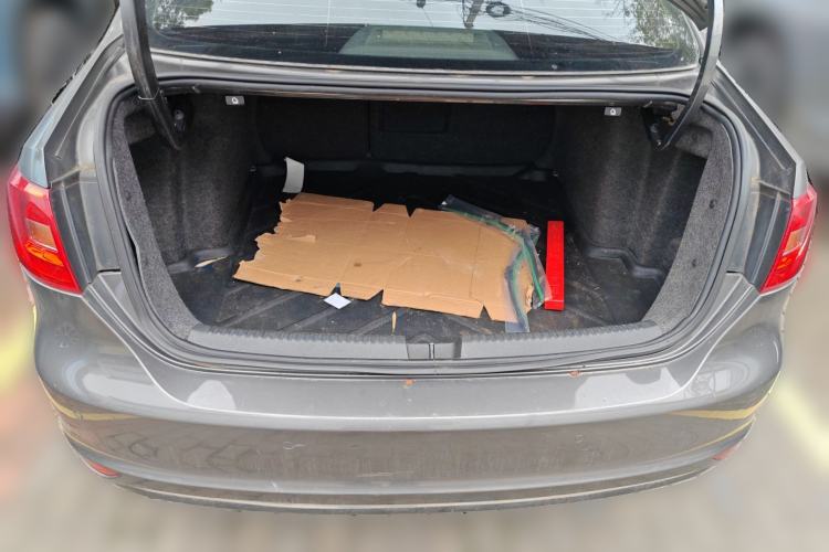 Used Volkswagen Sagitar 2012 1.4TSI Automatic Luxury Edition